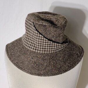 Vintage Liz Claiborne Brown Herringbone Tweed Wool Blend Bucket Style Hat
